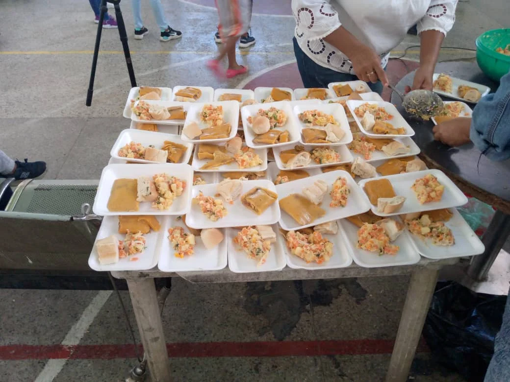 Alimentos preparados para compartir